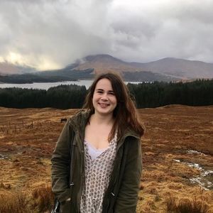 Meet your Posher, Amy